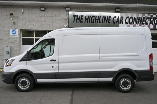 2023 ford transit-250 base