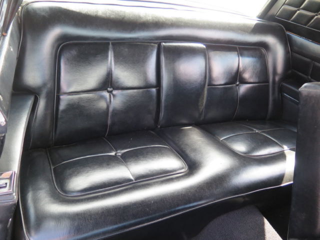 continental 368 v8 300 hp automatic a/c movie director raoul walsh owned