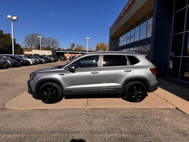 2023 volkswagen taos 1.5t se