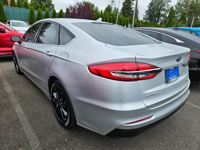 2019 ford fusion hybrid se
