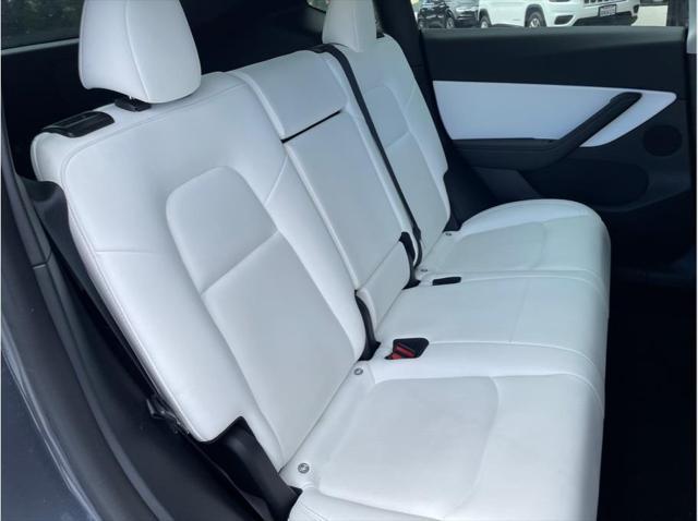 2022 tesla model y performance dual motor all-wheel drive
