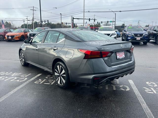 2021 nissan altima 2.5 sv