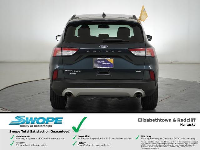2022 ford escape titanium