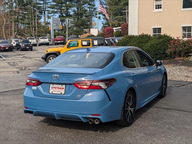 2023 toyota camry se