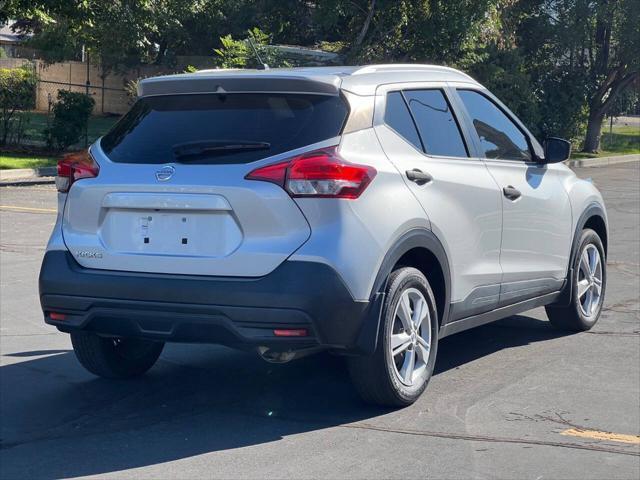 2019 nissan kicks s