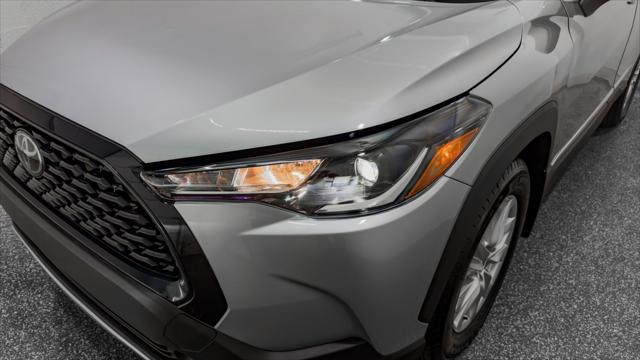 2024 toyota corolla cross le