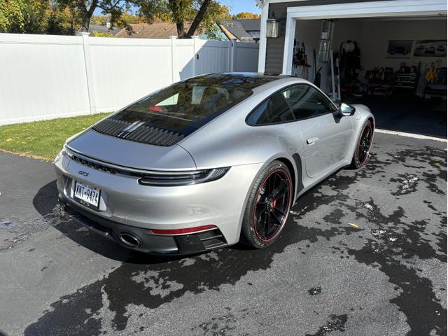 2022 porsche 911 carrera gts