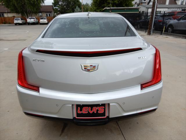 2019 cadillac xts base