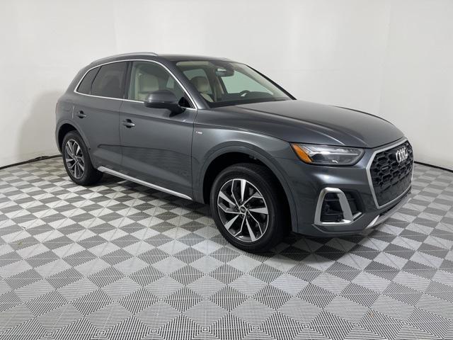 2022 audi q5 45 s line premium plus
