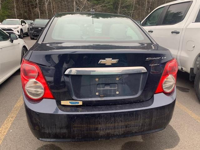 2016 chevrolet sonic lt