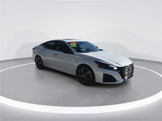 2023 nissan altima 2.5 sr