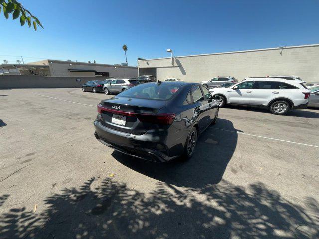 2023 kia forte lxs