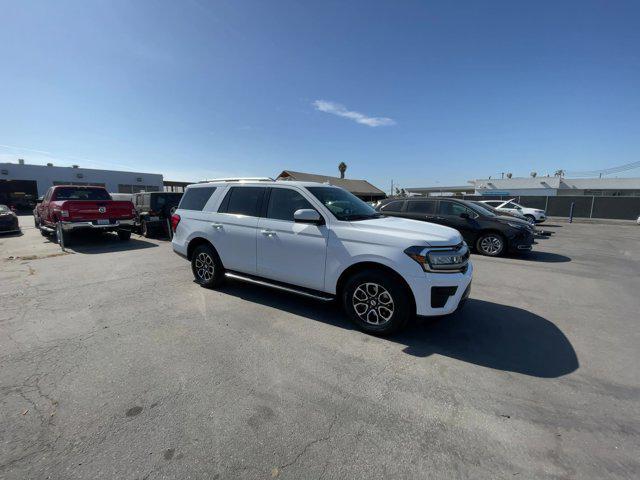 2023 ford expedition xlt