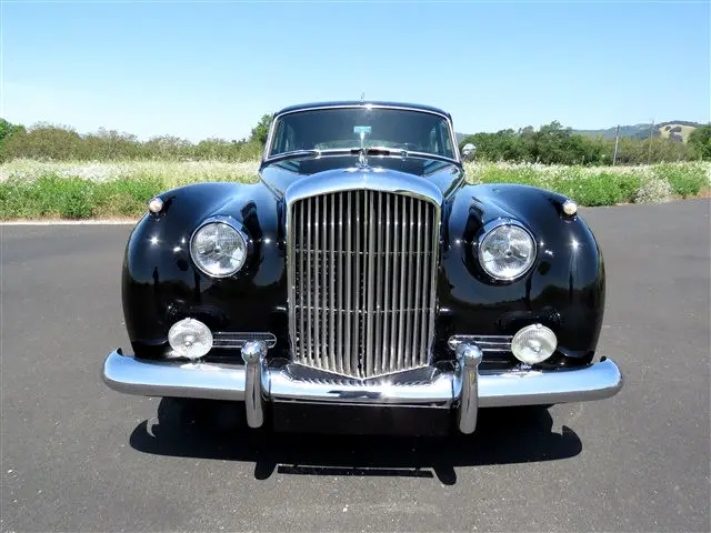 1960 bentley s2 silver cloud ii sister, restored, air conditioning. excellent