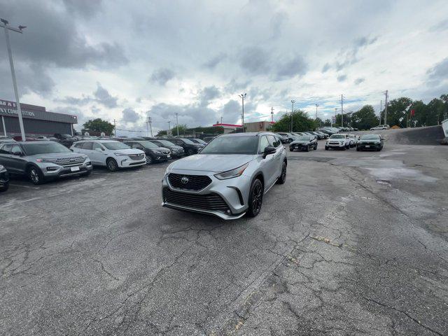 2024 toyota highlander xse