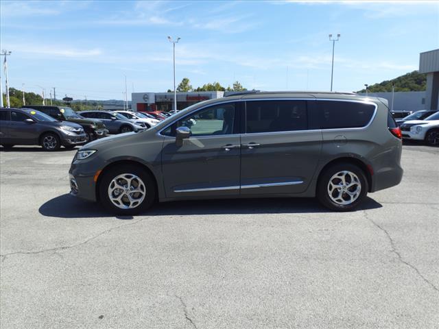 2022 chrysler pacifica limited