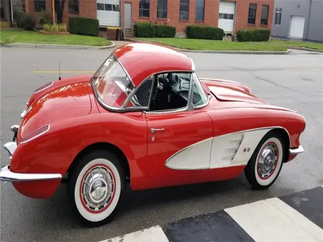1960 corvette roman red/black interior - white coves