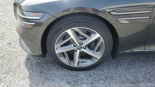 2024 Genesis G80