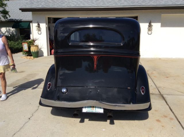 1934 chevy 2 dr master sedan