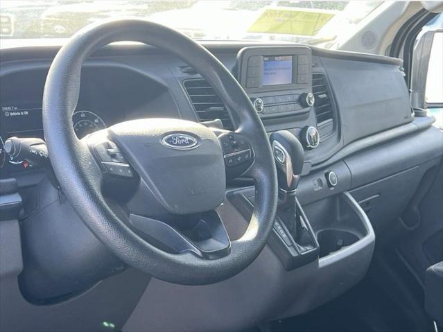 2022 ford transit-150 base