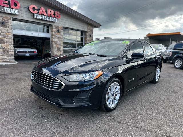 2019 ford fusion hybrid se
