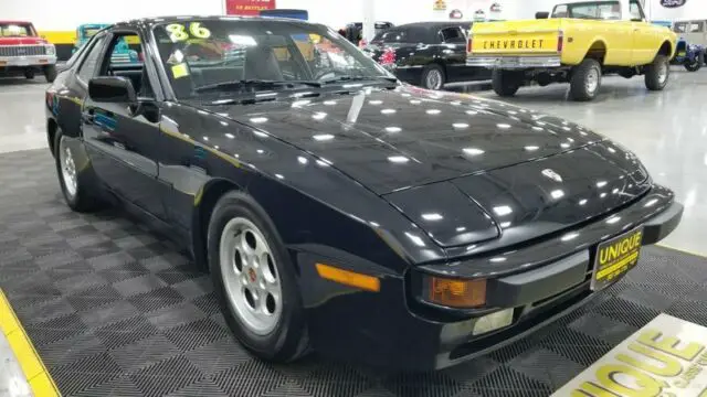 1986 porsche 944 very clean!