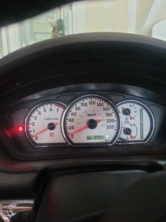 runs great. new alternator. 370000kms
