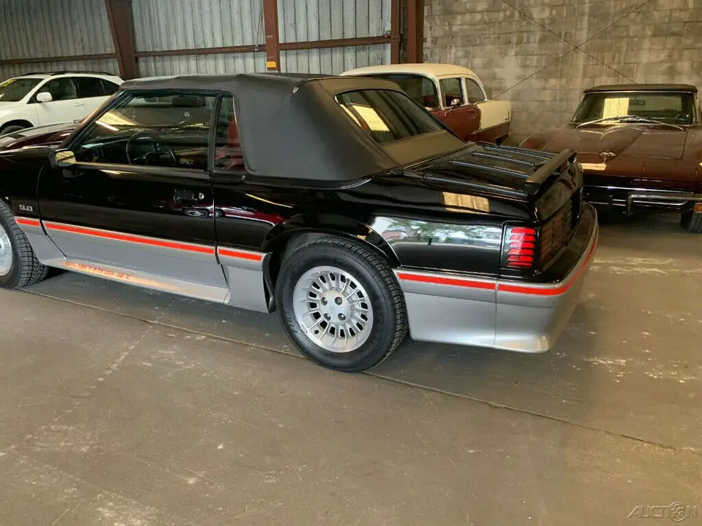 1988 gt 2dr convertible used 5l v8 16v manual rwd convertible