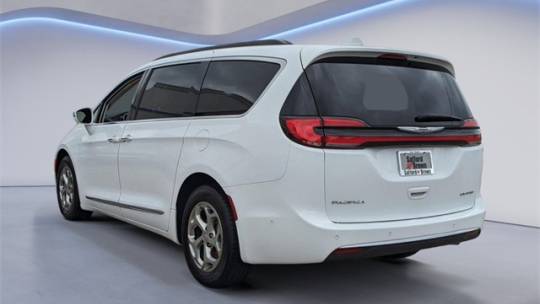 2022 chrysler pacifica limited