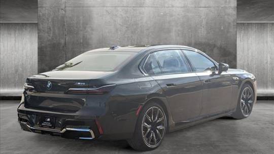 2024 BMW i7
