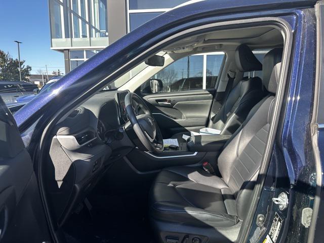 2023 toyota highlander xle