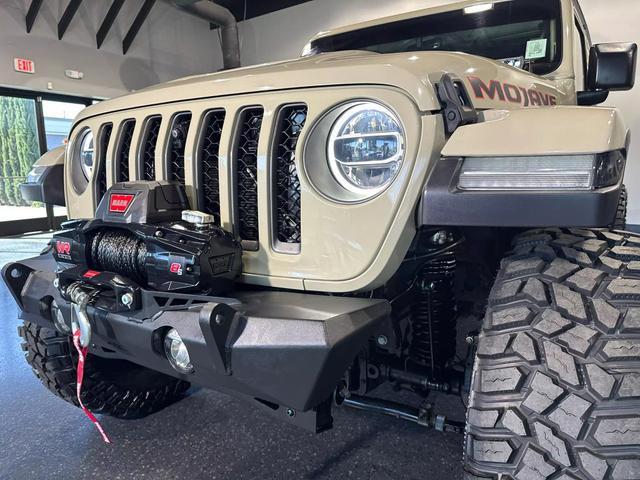 2020 jeep gladiator mojave 4x4
