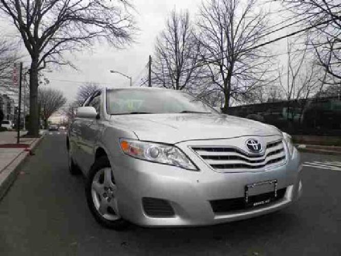 2010 toyota camry le in bronx, ny