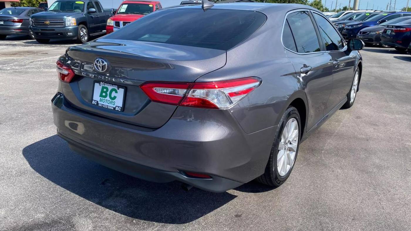2019 toyota camry l