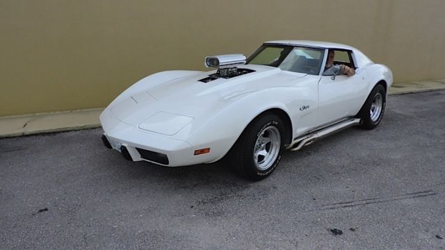 1975 chevrolet corvette stingray! t-top, 350 v8, supercharger, blower, 500+ hp!