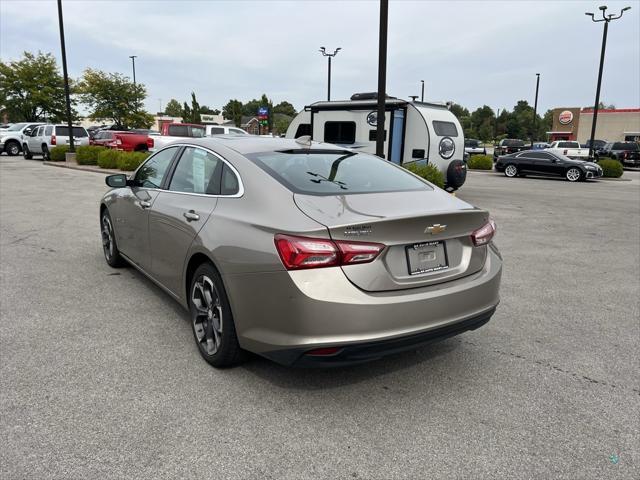 2022 chevrolet malibu fwd lt