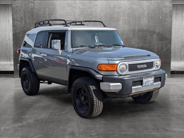 2012 toyota fj cruiser base
