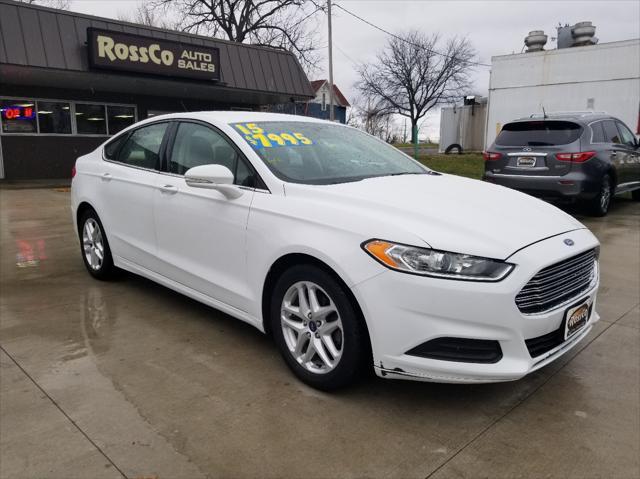 2015 ford fusion se
