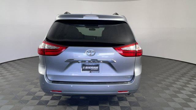 2017 toyota sienna limited premium