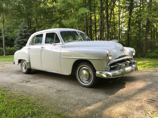 1952 plymouth cranbrook classic 4 door car