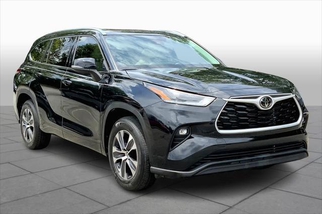 2021 toyota highlander xle