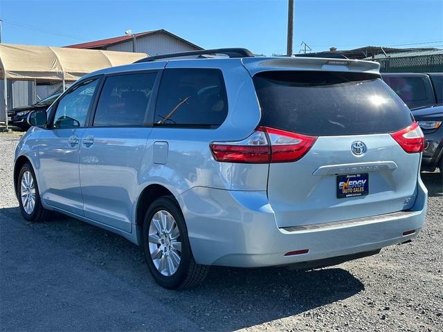 2016 toyota sienna le