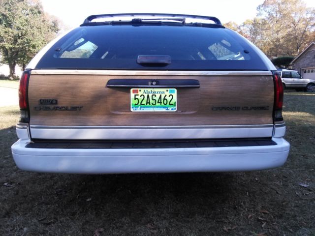 1993 caprice estate wagon 5.7 litre v8 new whitewalls-woody wagon station wagon