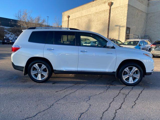 2013 toyota highlander limited