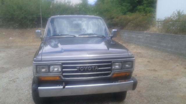 1990 toyota land cruiser base sport utility 4-door 4.0l power windows air condit