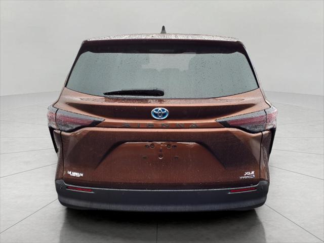 2023 toyota sienna xle 8 passenger