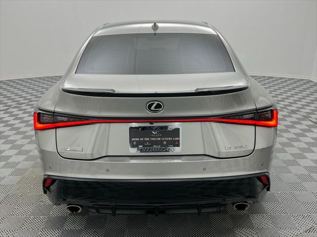 2021 lexus is 350 base