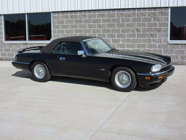 just 25k one owner miles!!! beautiful original condition!!!