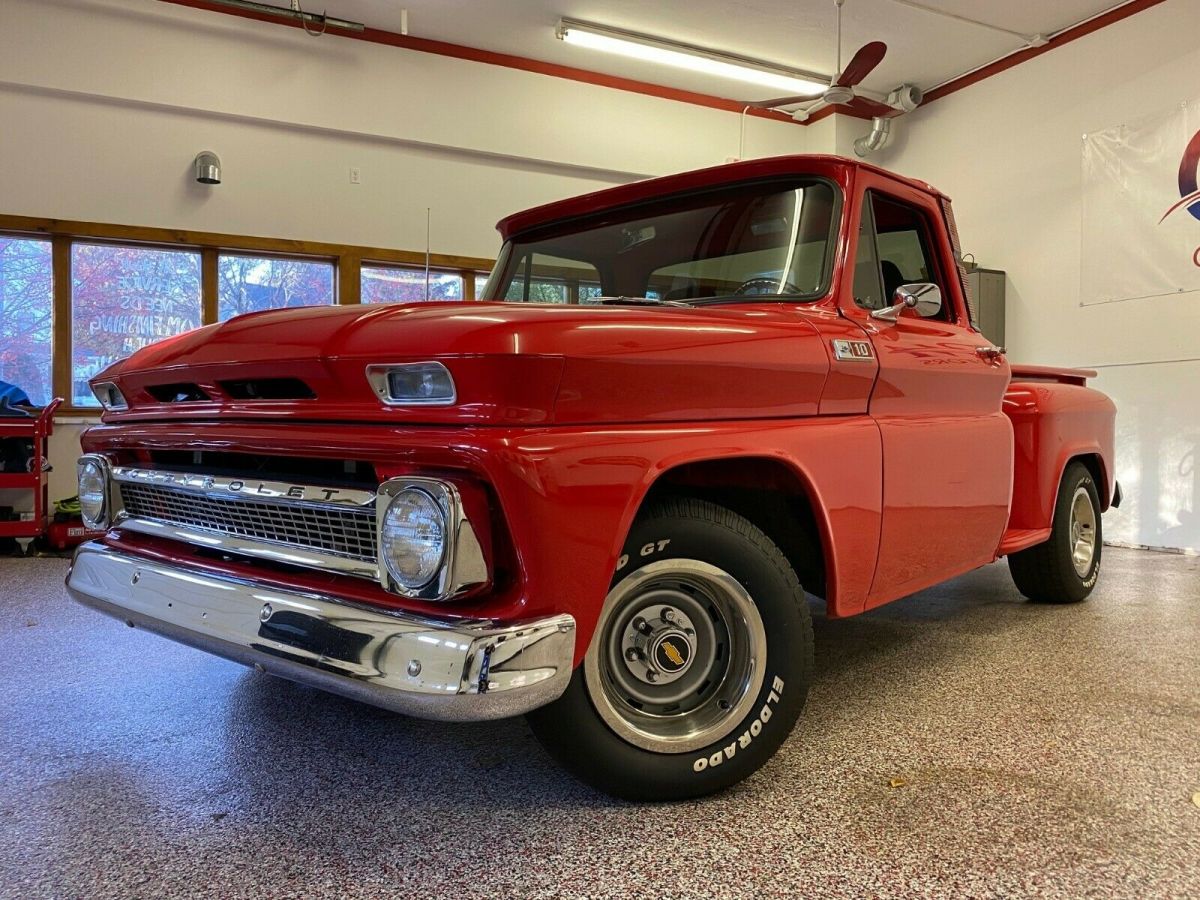 near flawless restoration - 350 - 700r4 - big back window