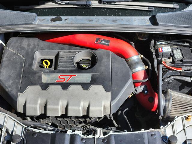 2014 ford focus st base